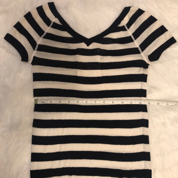 ✨Hollister Blue and White shirt ✨SZ (M) - Picture 6 of 6